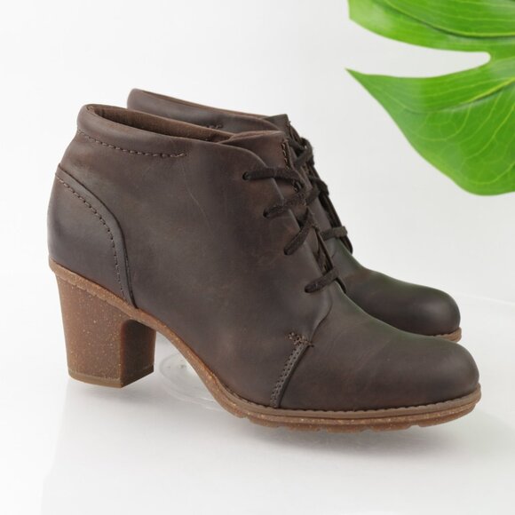 Clarks Womens Sashlin Sue Boot Size 6.5 Brown Leather Block Heel Lace Up Booties - Picture 1 of 11